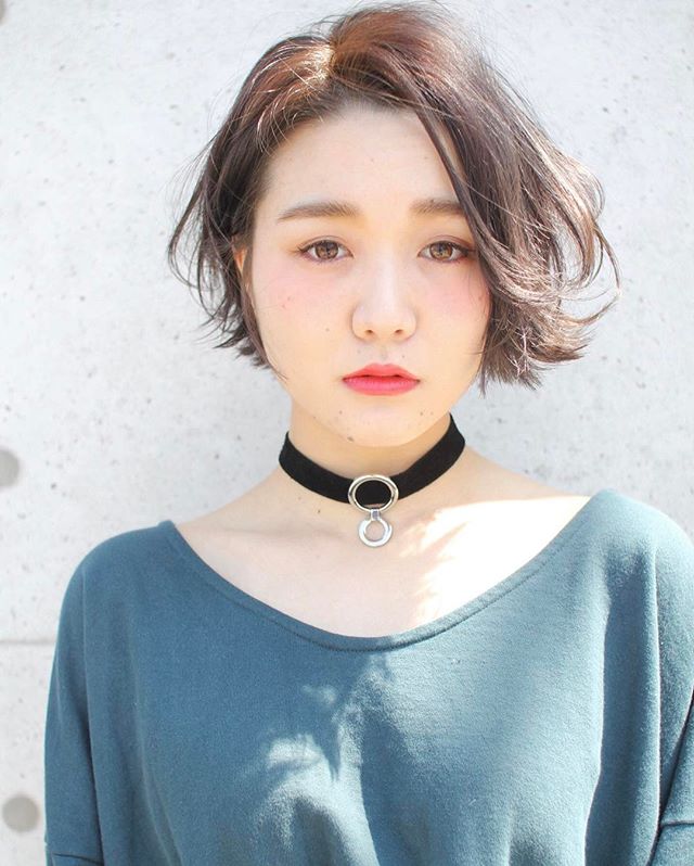 結婚式お呼ばれの髪型は決まった 30代におすすめの簡単ヘアアレンジ特集 Folk