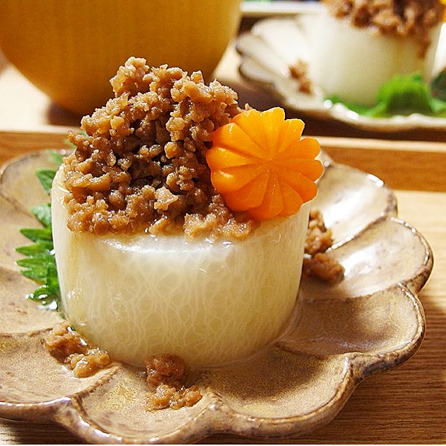 親子丼に合う献立はこれで決まり 大満足な副菜 付け合わせレシピをご紹介 Folk