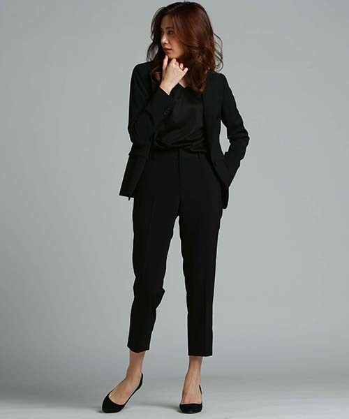 最新 春のオールブラックコーデ特集 おしゃれ上級者の着こなしテク Folk