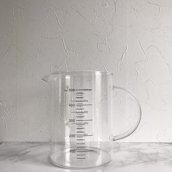 計量カップ