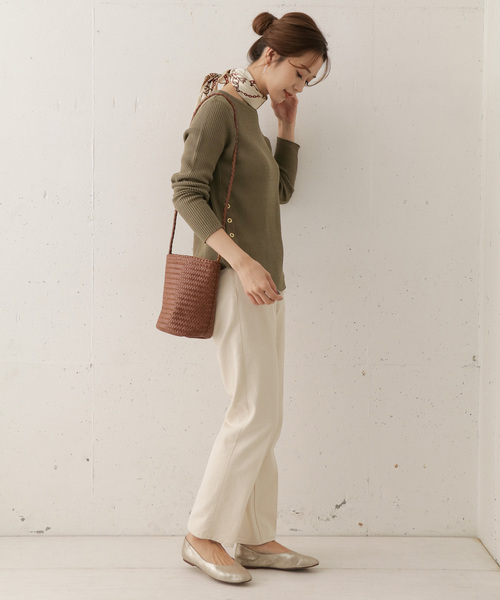 大人向けパンツコーデ