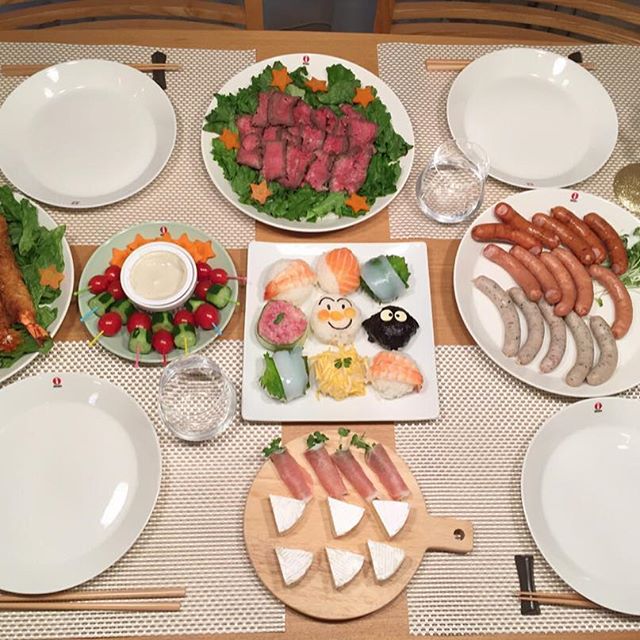 シンプルな北欧食器 イッタラ ティーマ を使ったテーブルコーディネート特集 Folk