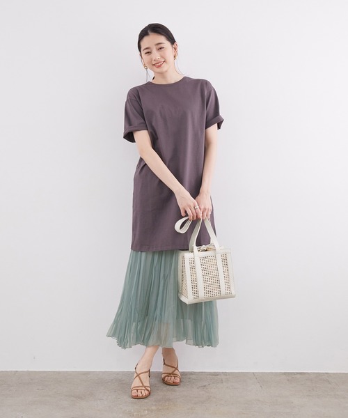 ふんわり美しいライトグリーンスカートコーデ