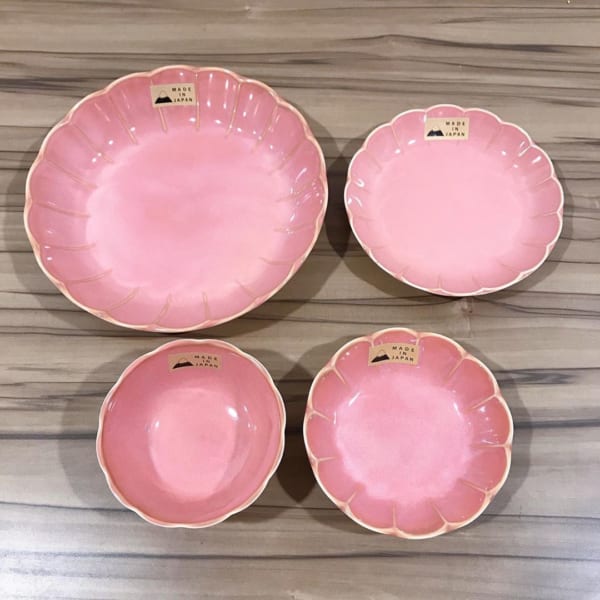 桜デザインの食器（3COINS）