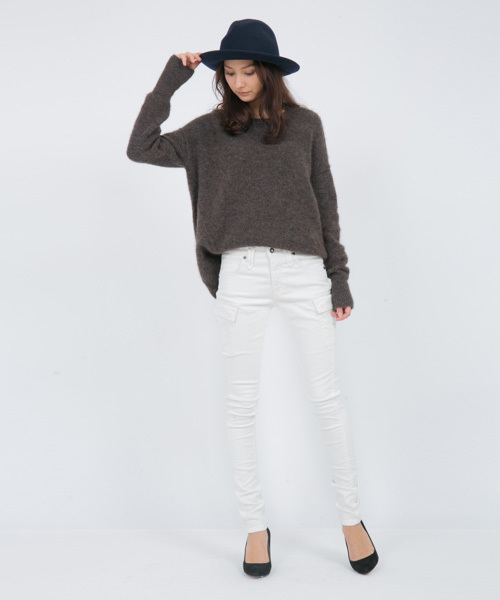 白スキニーコーデ 最新 きれいめが簡単に叶う褒められファッション Folk