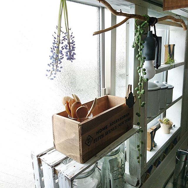 ナチュラルインテリアにぴったり 木箱をお洒落に取り入れるコツ Folk