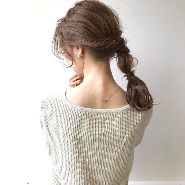 セミロングの簡単ヘアアレンジ特集 パっとできておしゃれな髪型をご紹介 Folk