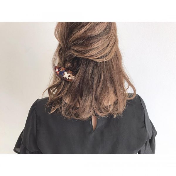 女性らしいボブの簡単アレンジ