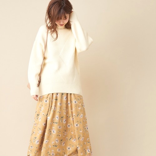 花柄スカートで出かけよう 今年らしさのある大人女子コーデまとめ Folk