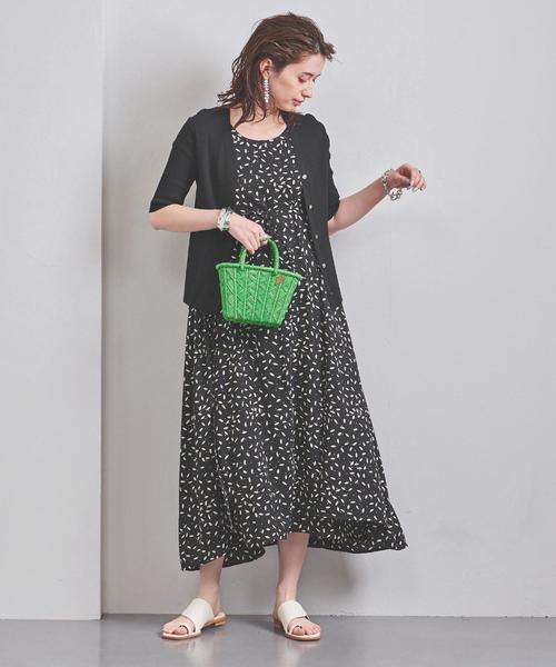 ワンピース カーディガンの夏コーデ 最新 こなれ感のある着こなしテク Folk