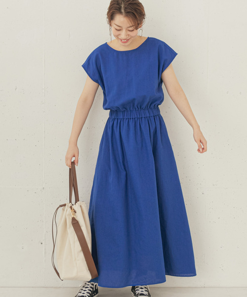 ギャザーワンピの服装