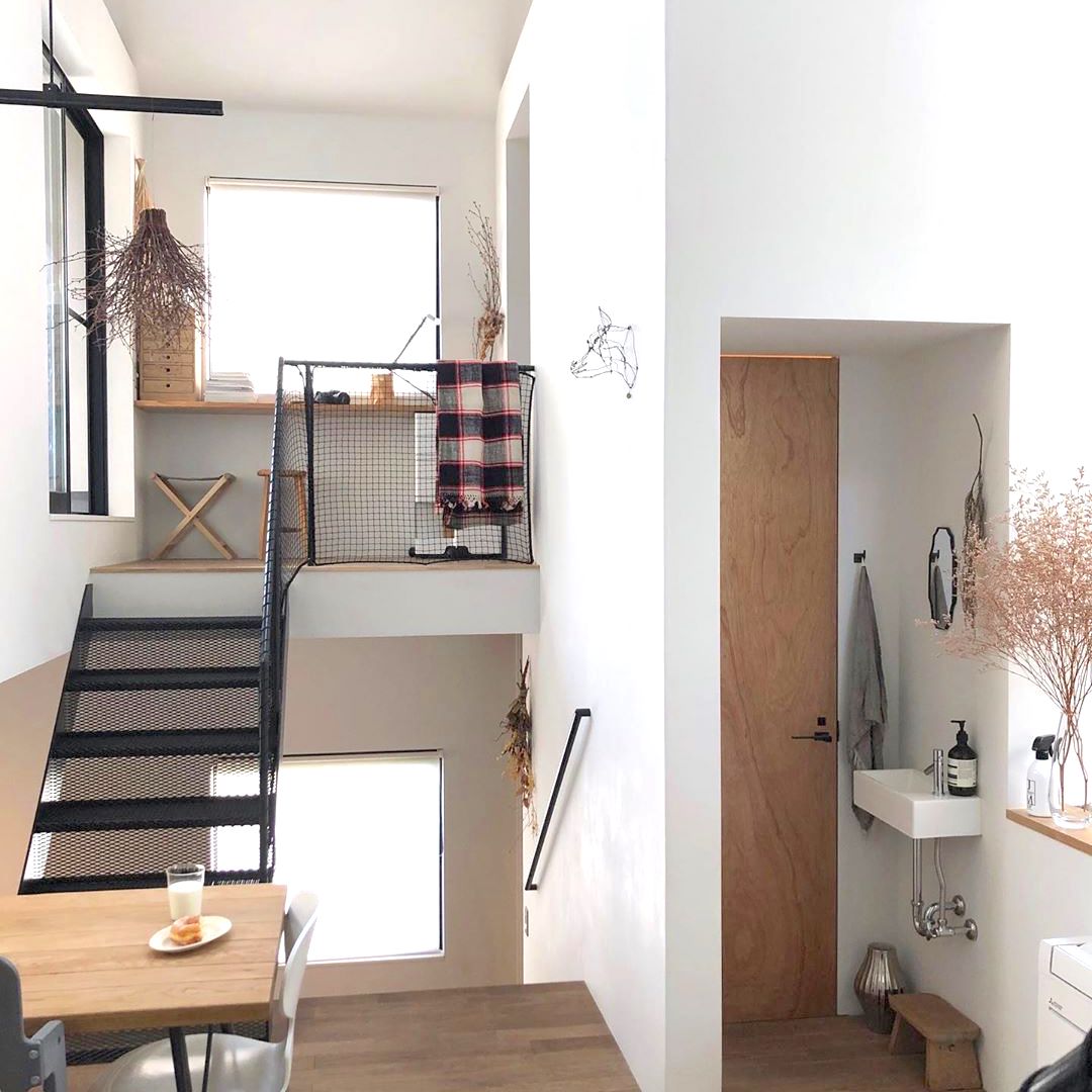 こんな使い方ができるとは驚き 暮らしやすくなる 2階 の有効活用アイデア Folk