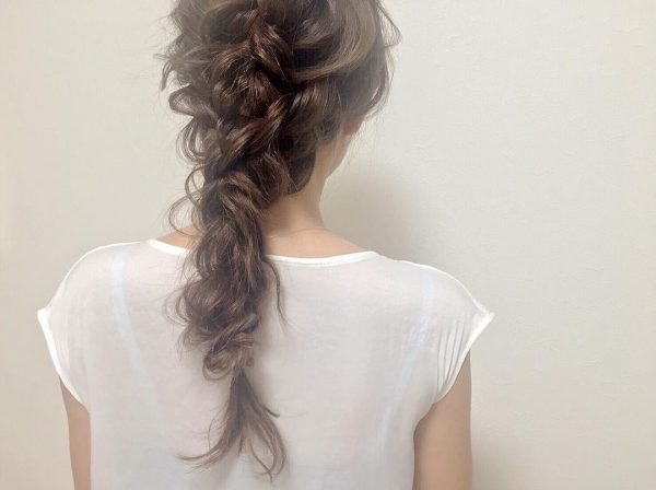 ロングヘアアレンジ15