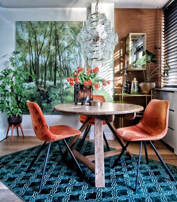 まるでお店のようにおしゃれ 丸テーブル を取り入れたおしゃれインテリア Folk