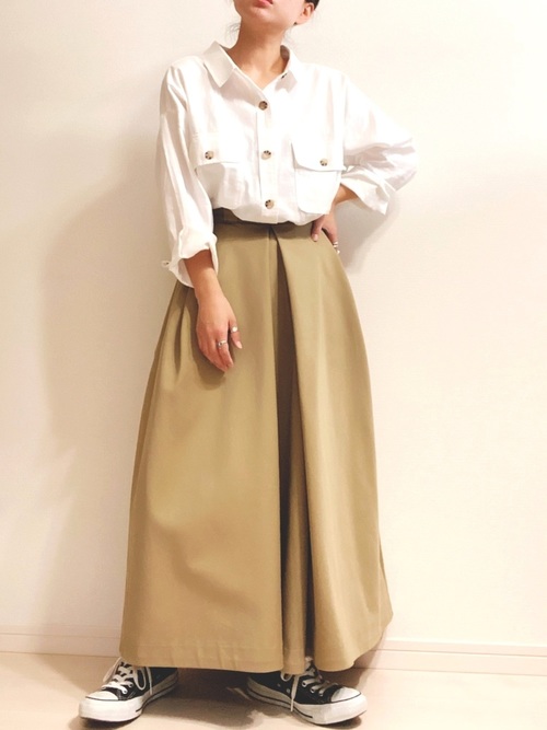 最新 ロングスカート スニーカーコーデ特集 大人の着こなしテクをご紹介 Folk