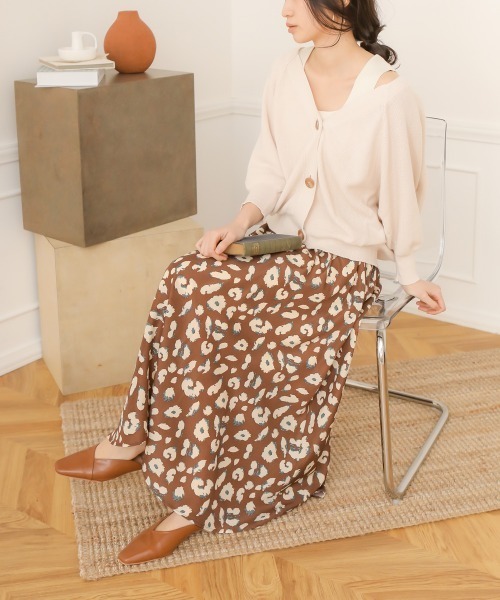 秋のヒョウ柄スカートコーデ 主張しすぎない大人の絶妙な着こなし Michill ミチル