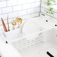 もっと快適な食器洗いに！2層構造の「伸縮水切りワイヤーバスケット」