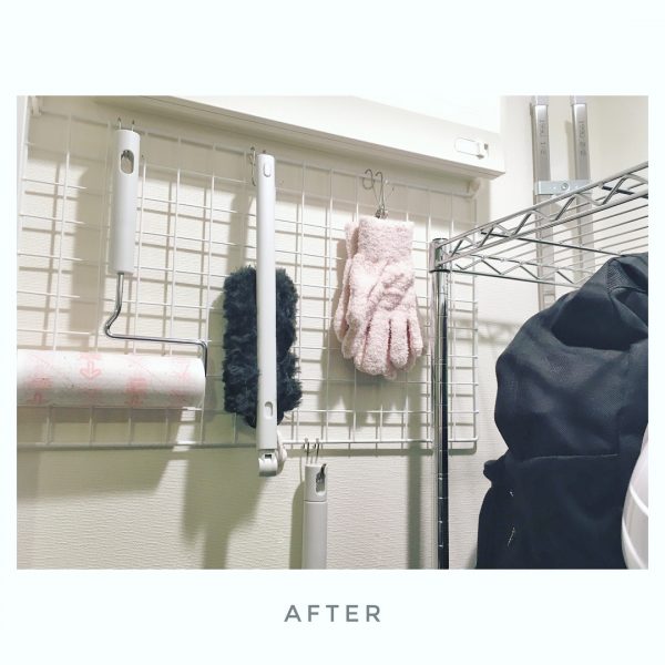 ワイヤーネットでキャビネット収納：モップ類