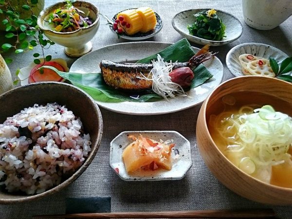 暑い日の夕飯レシピ特集 食欲がない日もさっぱり食べられるおすすめメニューを紹介 Folk