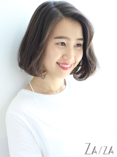 丸顔さんにはボブ パーマがおすすめ 小顔が叶う大人のヘアスタイル特集 Michill ミチル