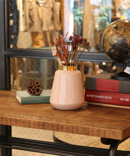 《MONQUE CHARTLAND》エナメルベース