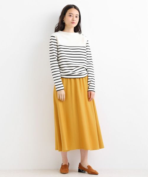 秋のマスタード色スカートコーデ 季節に合う黄色を着こなそう Folk