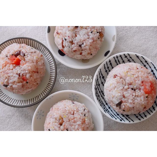 簡単早いレシピ!お弁当に明太子混ぜおにぎり