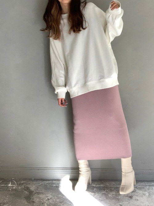 スウェット×リブニットスカート