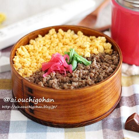 節約にもなる!定番のひき肉と卵のそぼろ丼弁当