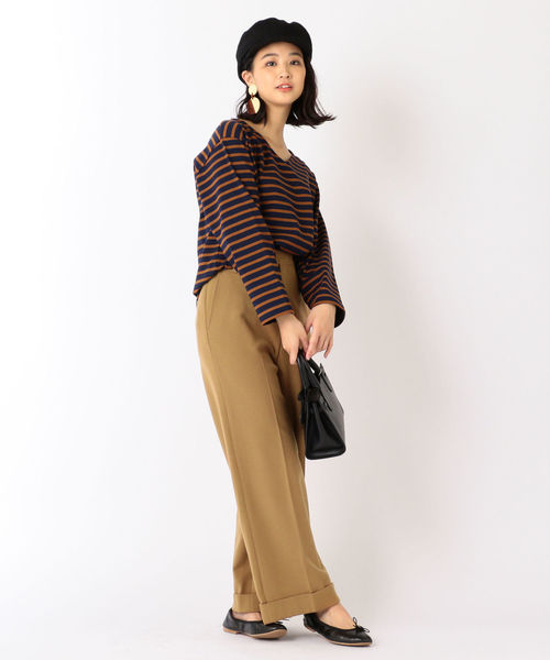 ベレー帽でおしゃれ度アップのパンツコーデ
