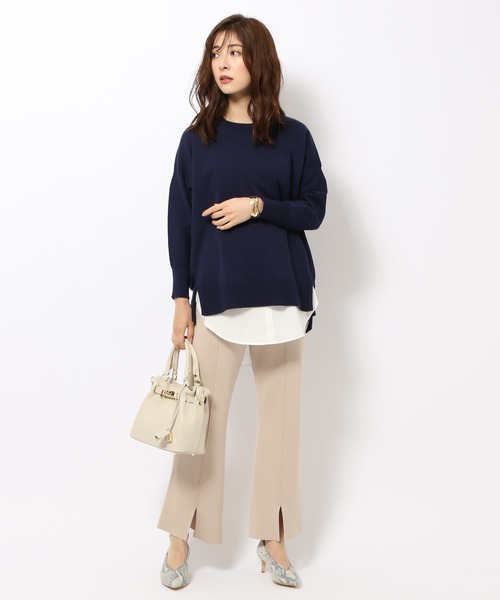 骨格ストレートのニットパンツコーデ