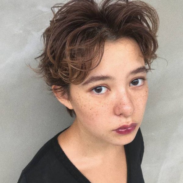 無造作ショートのヘアスタイル特集 大人女性に似合うおしゃれヘアを紹介 Michill ミチル