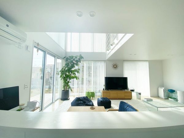 吹き抜けリビング9