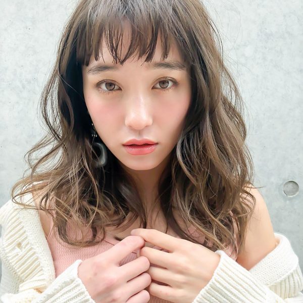 短め前髪×ミディアム特集！大人女子でも取り入れやすいスタイルを紹介！ michill（ミチル）