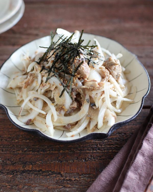 新玉と鯖缶の簡単胡麻味噌あえ