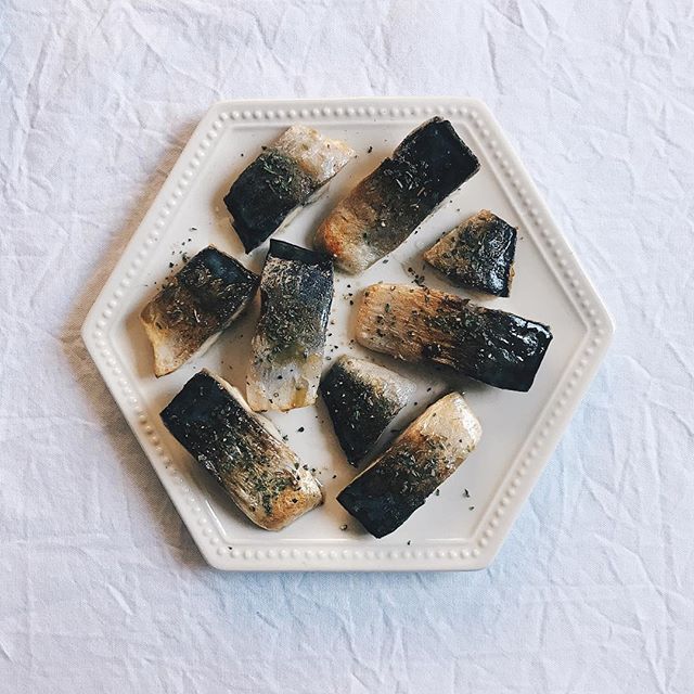 簡単にできる料理。さばのオリーブオイル焼き
