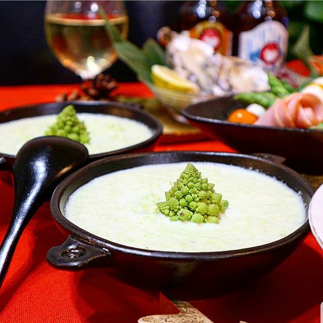 本格料理に。ロマネスコのポタージュ