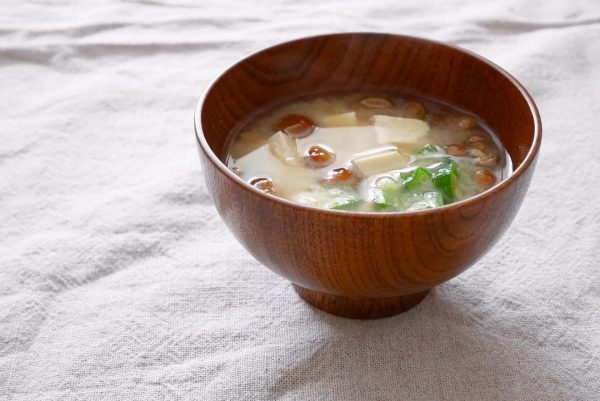 なめこと豆腐とオクラの味噌汁