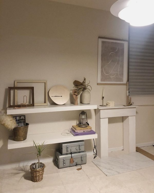 可愛い雑貨を飾れるおしゃれな飾り棚