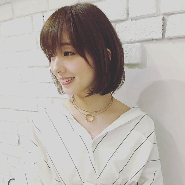 大人かわいい触覚ヘア特集！小顔に見せるヘアスタイルを上級者テクと共にご紹介♪ michill（ミチル）