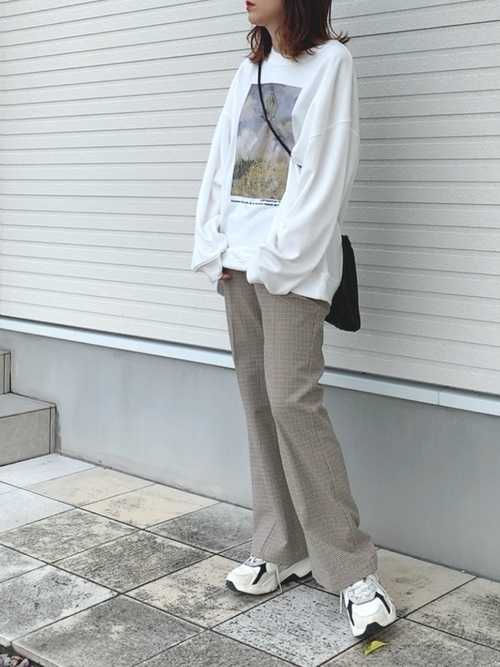 クラシックなローカットシューズ