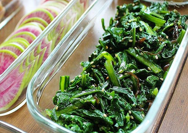 夜ご飯のおかずに!春菊の塩昆布ナムル