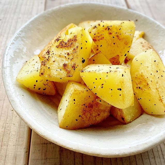 ボリュームアップに!ガーリックポテト