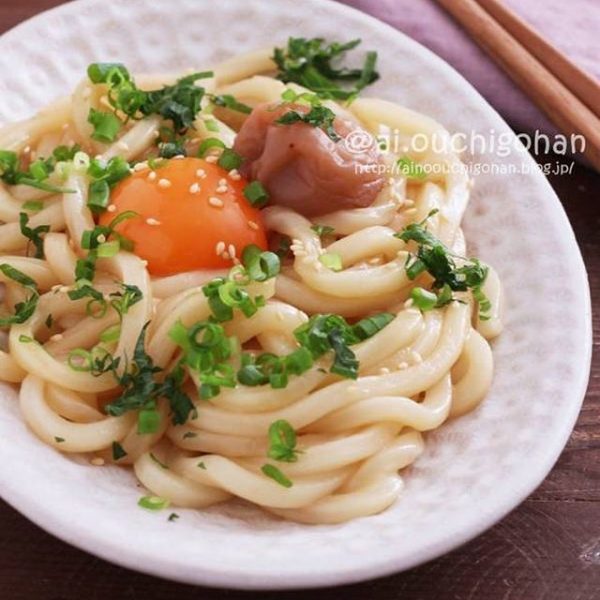 少ない食材でできる！さっぱり梅うどん