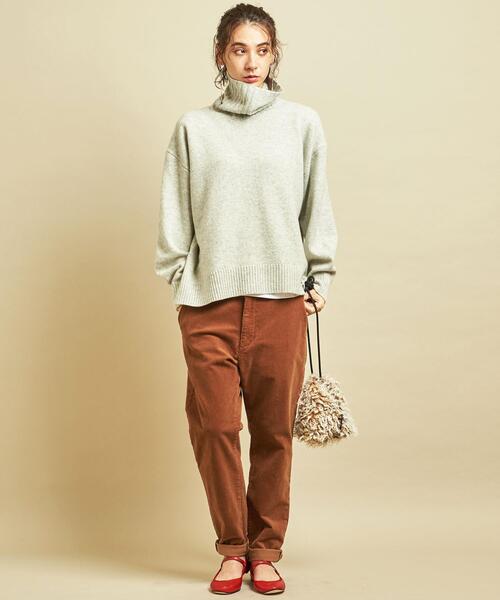 コーデュロイパンツコーデ 秋冬 季節感のあるレディースの着こなし Folk