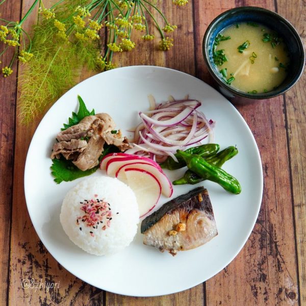 ぶりの塩焼きでワンプレート