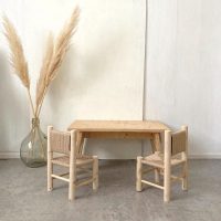もっと素敵な空間をつくっちゃおう♡子供部屋に《テーブル＆チェア》をプラス