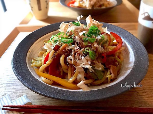 簡単おすすめ！野菜の焼きうどん