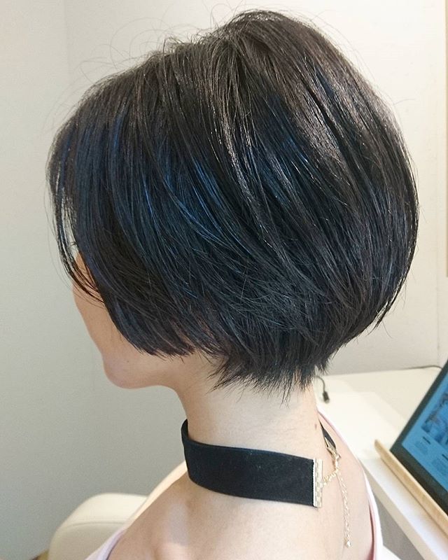 ドレスに似合う髪型特集 大人女性の華やかスタイルアレンジ Folk ドレスに似合う髪型特集 大人女性の華やかスタイルアレンジ Folk