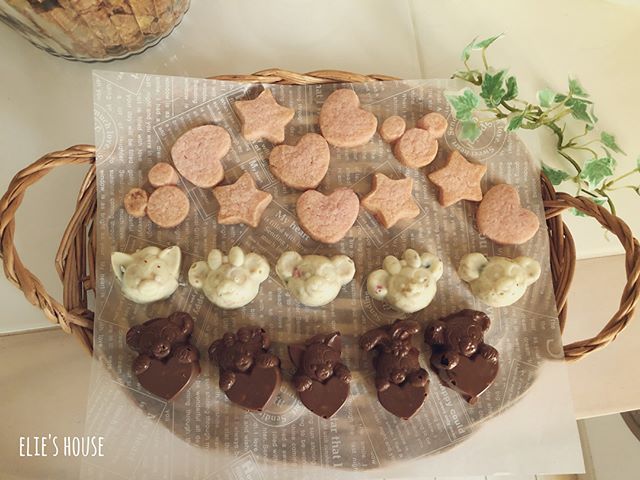 友チョコにも!フルグラのクランチチョコ